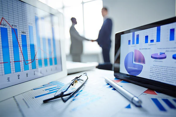 Business analytics and enterprise collaboration